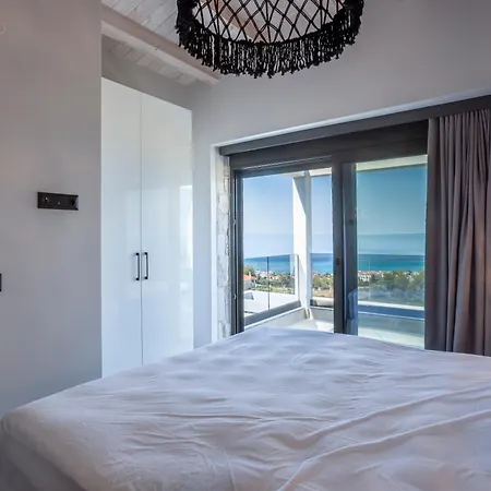 Villa Sunrise *
